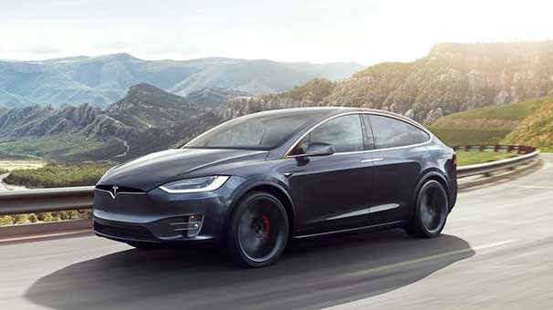 Tesla, 11 bin Model X aracını geri çağırıyor